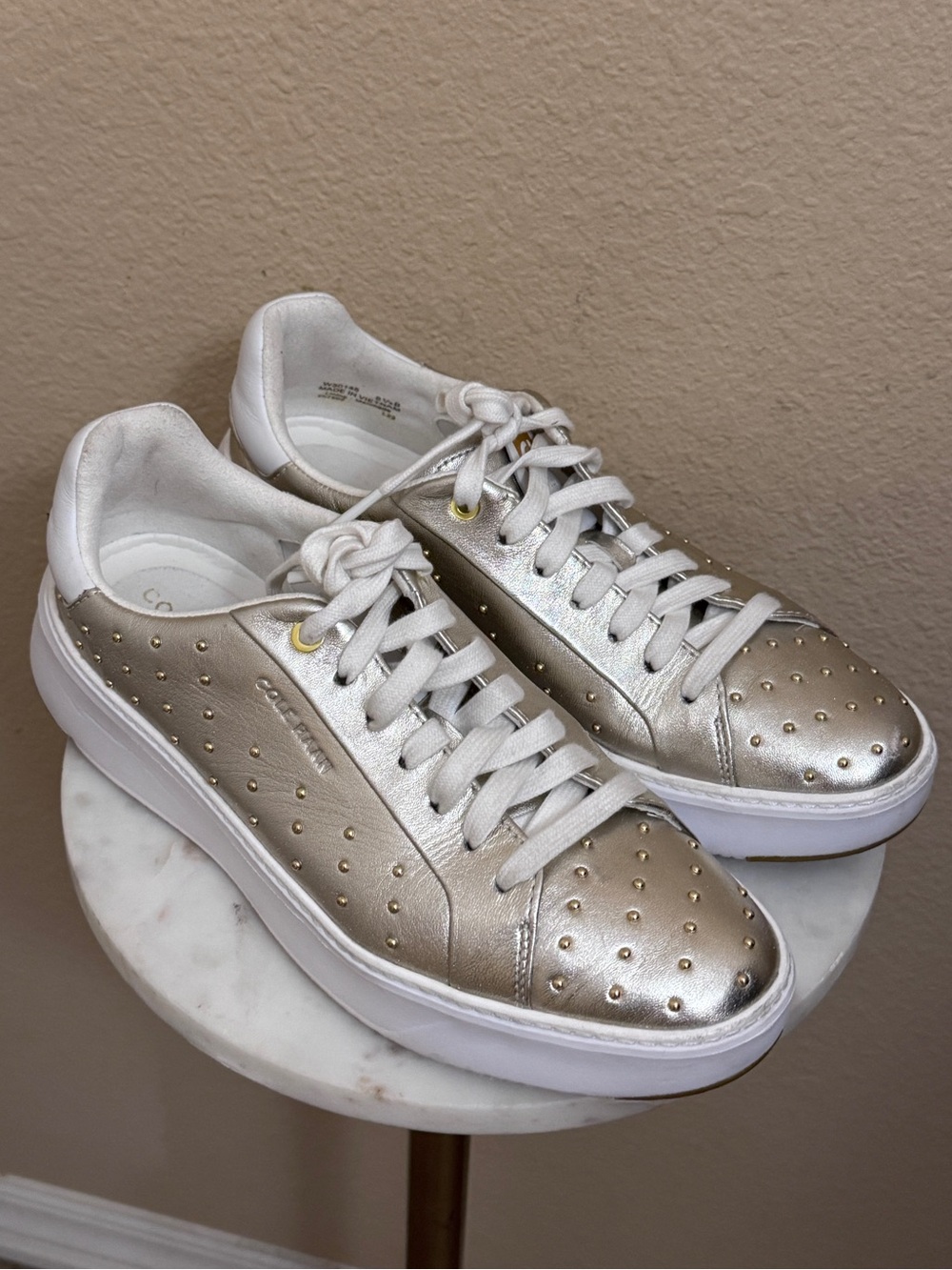 Preloved Women Cole Haan Grandpro Topspin Soft Gold beaded leather sneakers 8.5